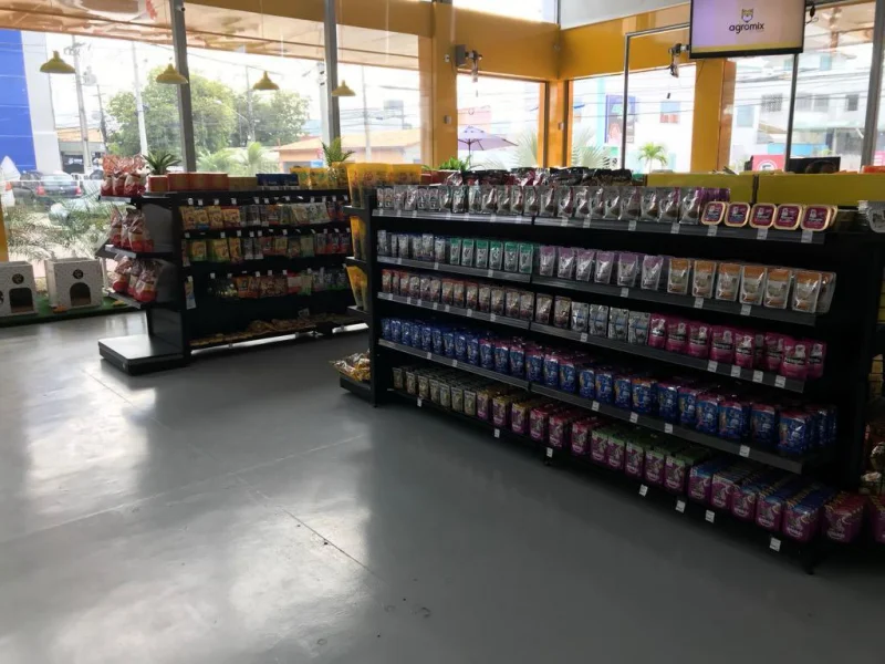Expositores de hortifruti em Santa Catarina