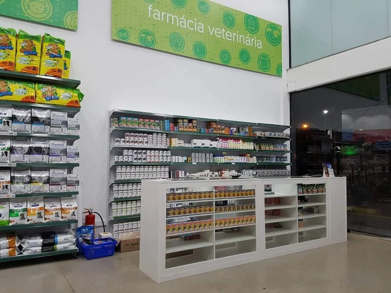 Gôndolas para loja de cosméticos